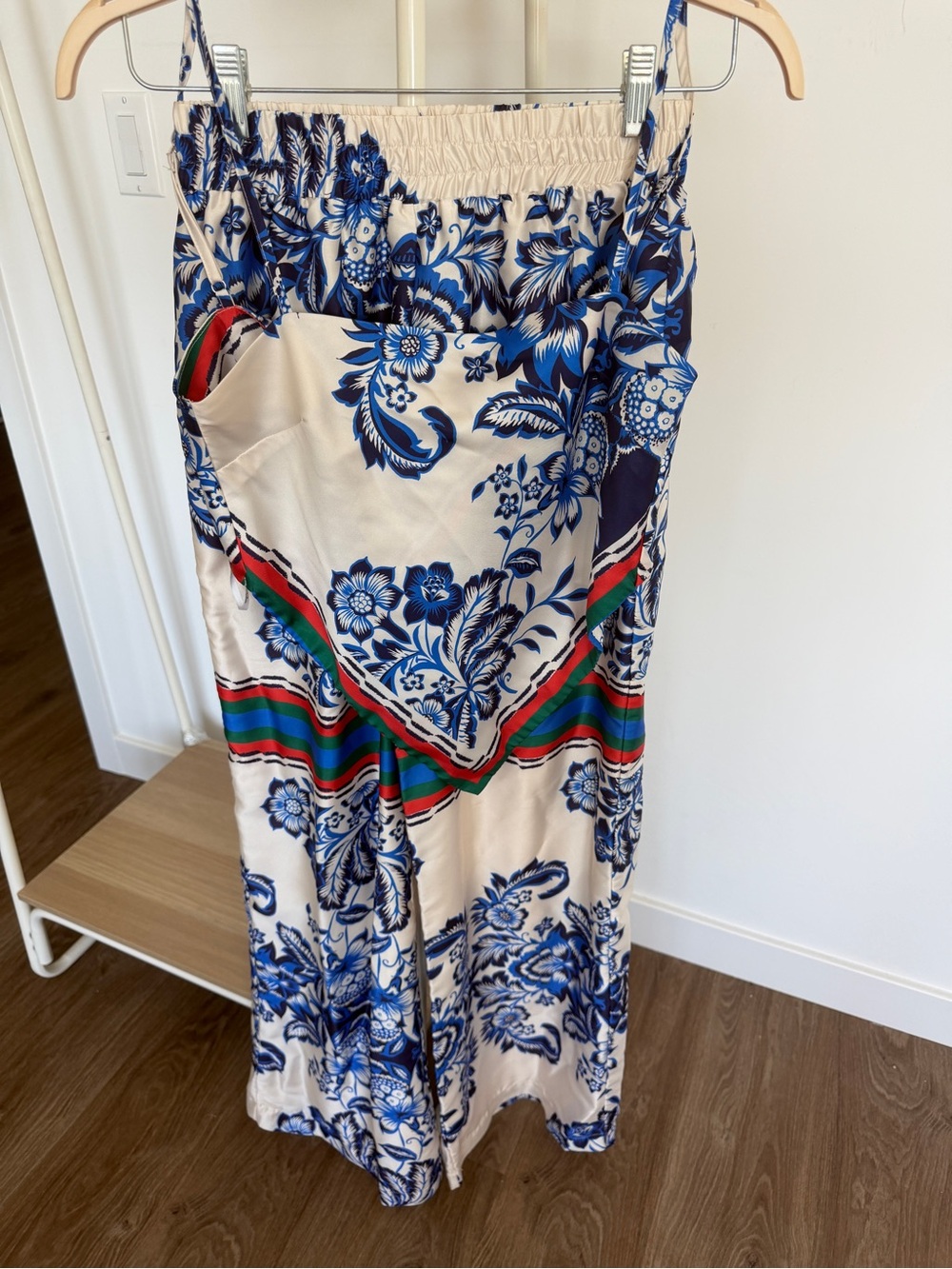 NWOT Lulus Blue & Cream Scarf Print Handkerchief Top & Wide Leg Pant Two-Piece S